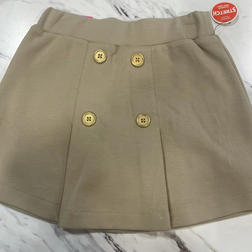 Size 4 skorts - Picture 3 of 4